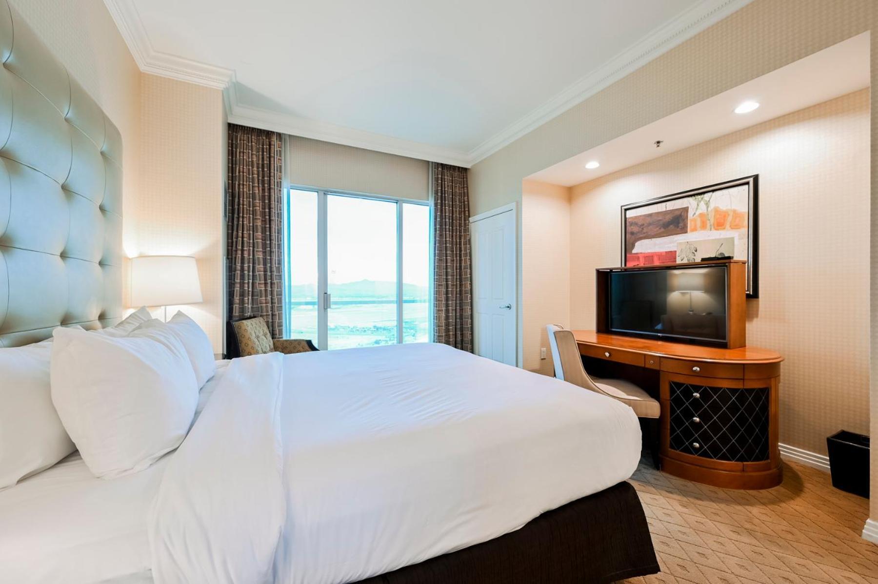 Stripviewsuites At Signature Las Vegas Room photo